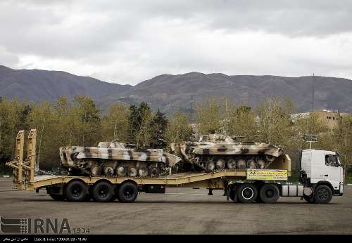 ازاحة الستار عن اسلحة ومعدات دفاعية ايرانية جديدة