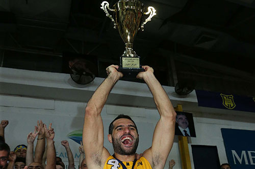 الرياضي بطلاً لدورة  حسام الحريري لكرة السلة 