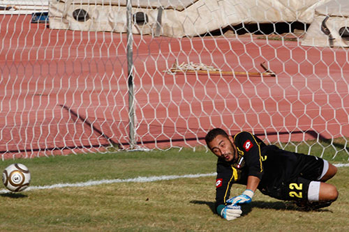 فوز الانصار على الاخاء 3-2