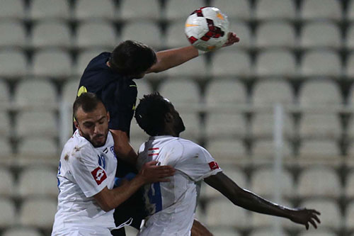 فوز صعب للعهد على الراسينغ 1-0 