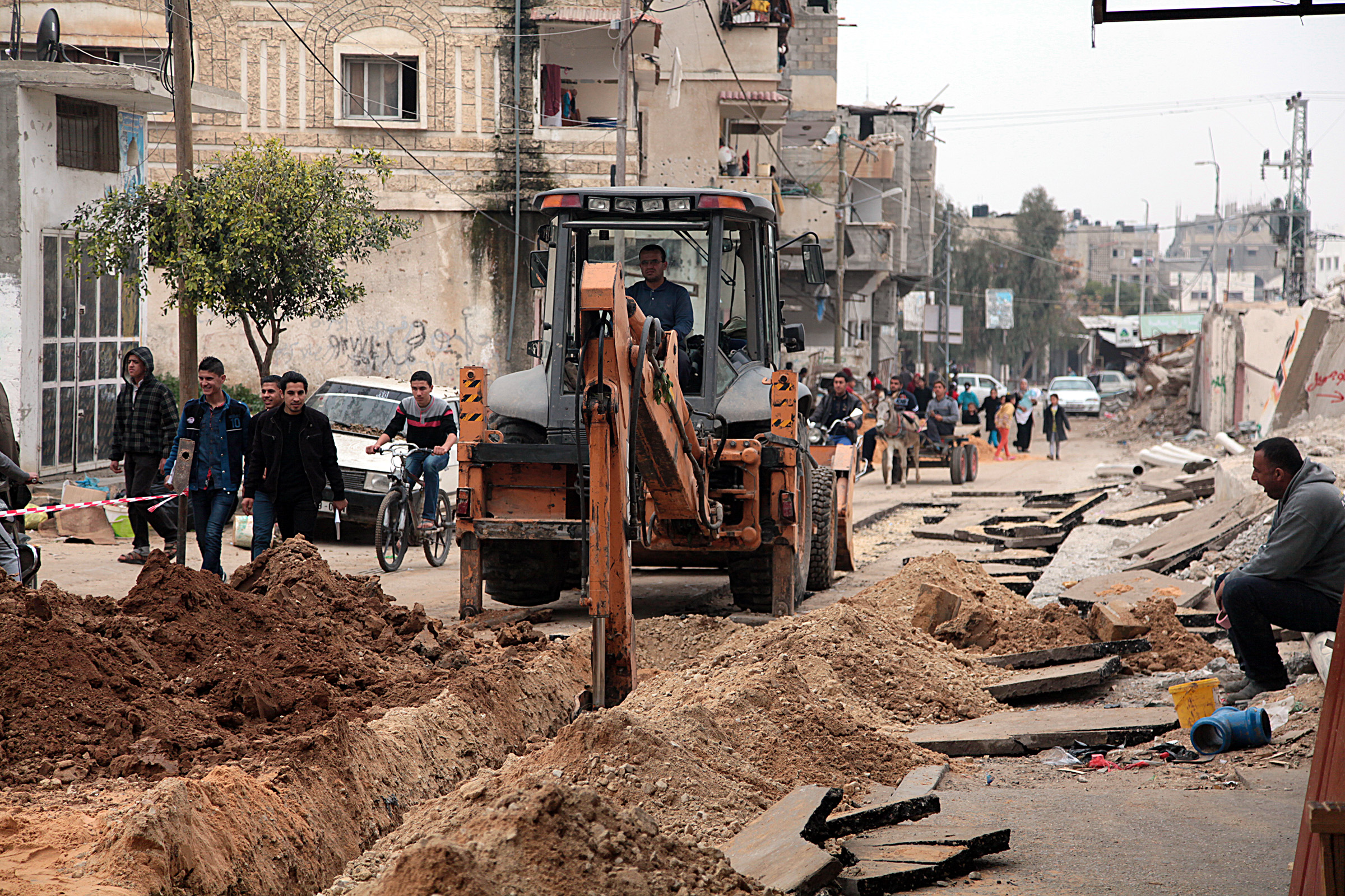 بيت حانون تبدأ إعادة بناء البنية التحتية التي دمرها الاحتلال