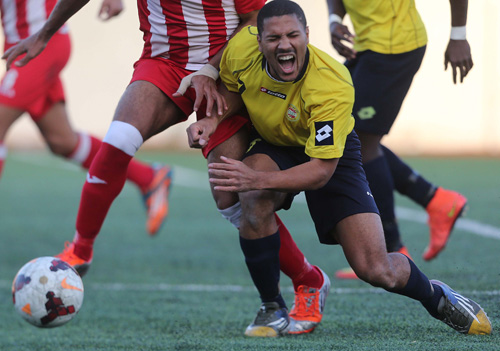 العهد يبتعد في الصدارة بفوزه على التضامن صور 2-1