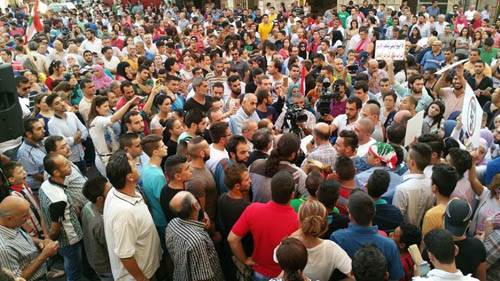 تظاهرات في مختلف المناطق اللبنانية رفضاً للفساد