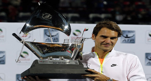 فيدرر يُتوج بطلاً لدورة دبي الدولية للرجال في كرة المضرب 