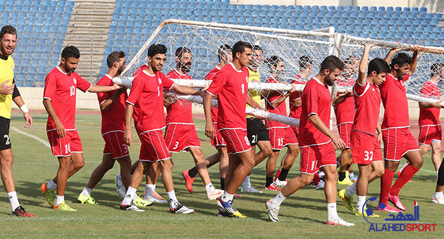 منتخب لبنان لكرة القدم يلتقي نظيره العراقي عصر اليوم 