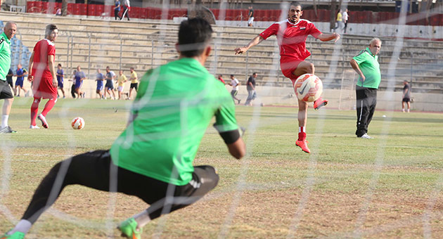 منتخب العراق لكرة القدم يتطلع لصدارة المجموعة 