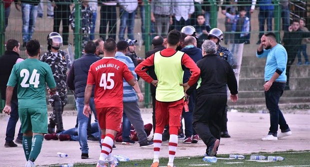 الأنصار و الإخاء يتواجهان اليوم في المباراة المعادة بسبب الشغب 