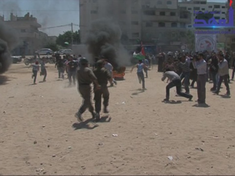 تمثيلية تحاكي واقع الاعتداءات الاسرائيلية على الفلسطنيين والاسرى في الضفة الغربية