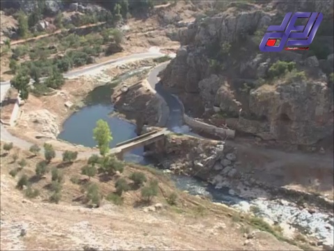 نهر سحمر يتحول إلى مصدّر للتلوث والروائح الكريهة 