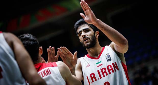 المنتخب الايراني يتأهل للمباراة النهائية في بطولة آسيا لكرة السلة