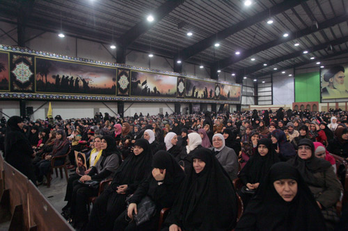 الحضور النسائي خلال إحتفال لمناسبة ذكرى المولد النبوي الشريف وأسبوع الوحدة الاسلامية