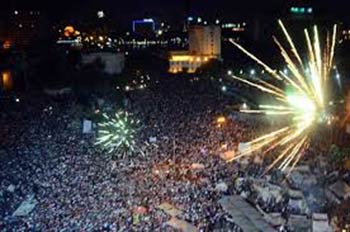 المتظاهرون في ميدان التحرير ..انتخبوا مرسي سابقاً 