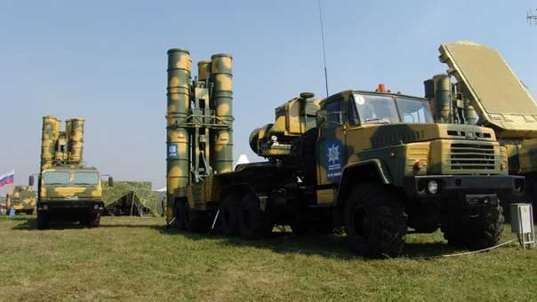 ’يديعوت’: بوسع الايرانيين نقل صواريخ S-300 الروسية الى لبنان وسوريا 