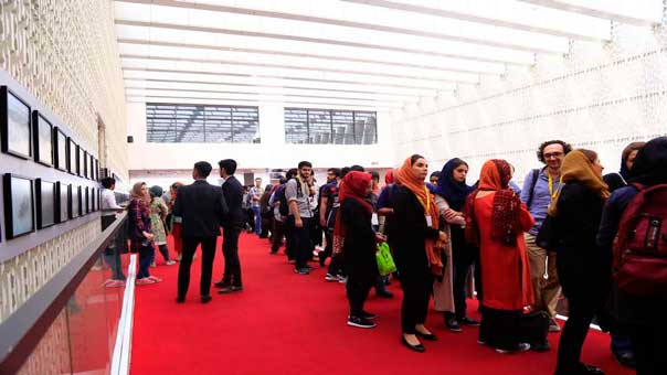 إيران تقيم مهرجان ’فجر’ السينمائي الدولي في نسخته الرابعة والثلاثين