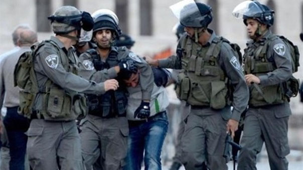 شرطة الإحتلال تحاول التنصل من المسؤولية عن إعدام شقيقين فلسطينيين على حاجز قلنديا