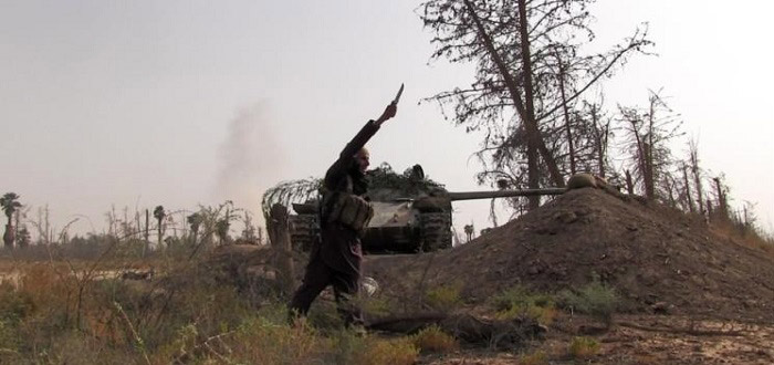 هل يستهدف الاميركيون الجيش السوري في دير الزور قبل داعش في الرقة؟