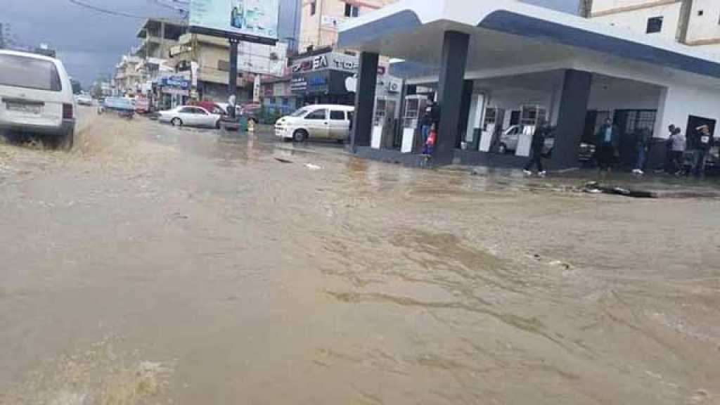 الأمطار تغرق شوارع طرابلس وعكار بالمياه