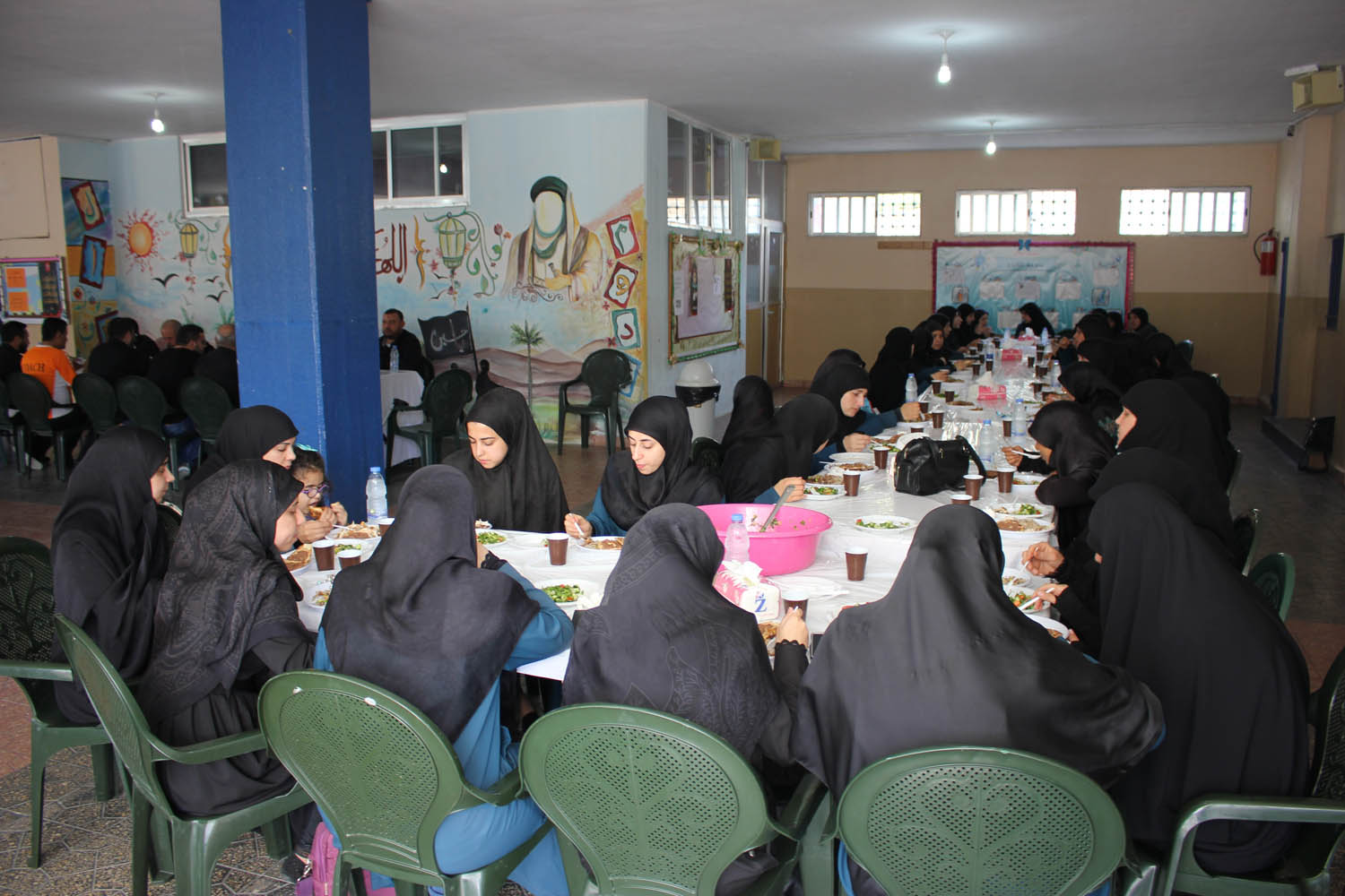 بالصور: مدارس المهديّ تحيي عاشوراء بالمجالس الحسينيّة